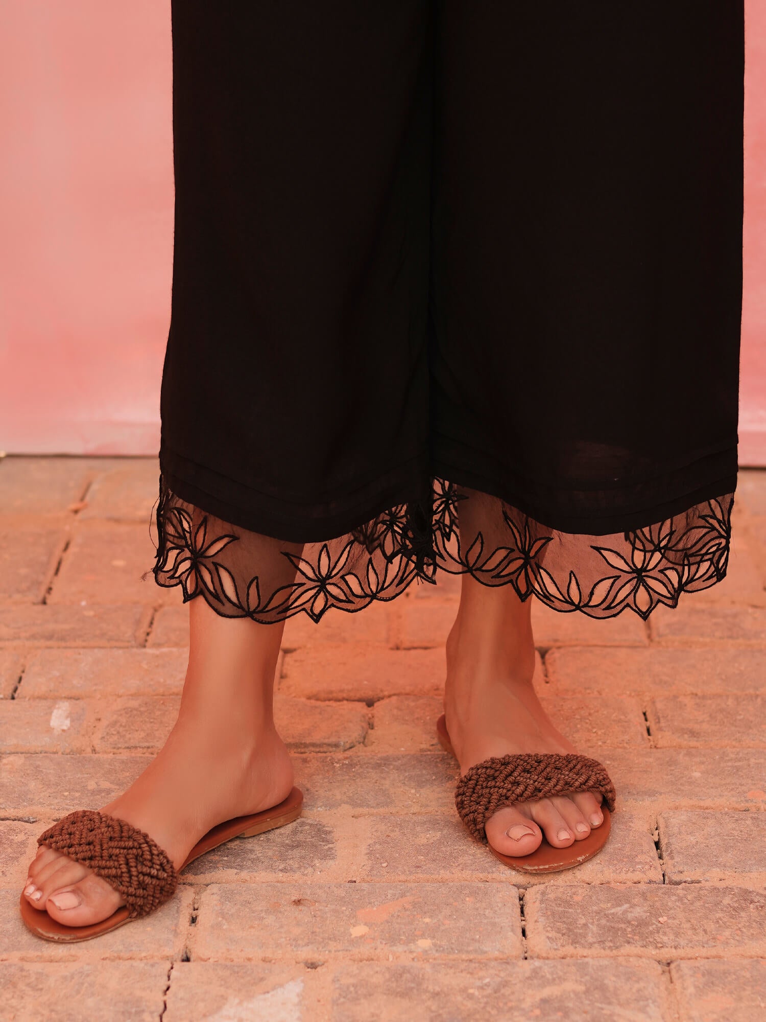MISHKAA - IZAAR