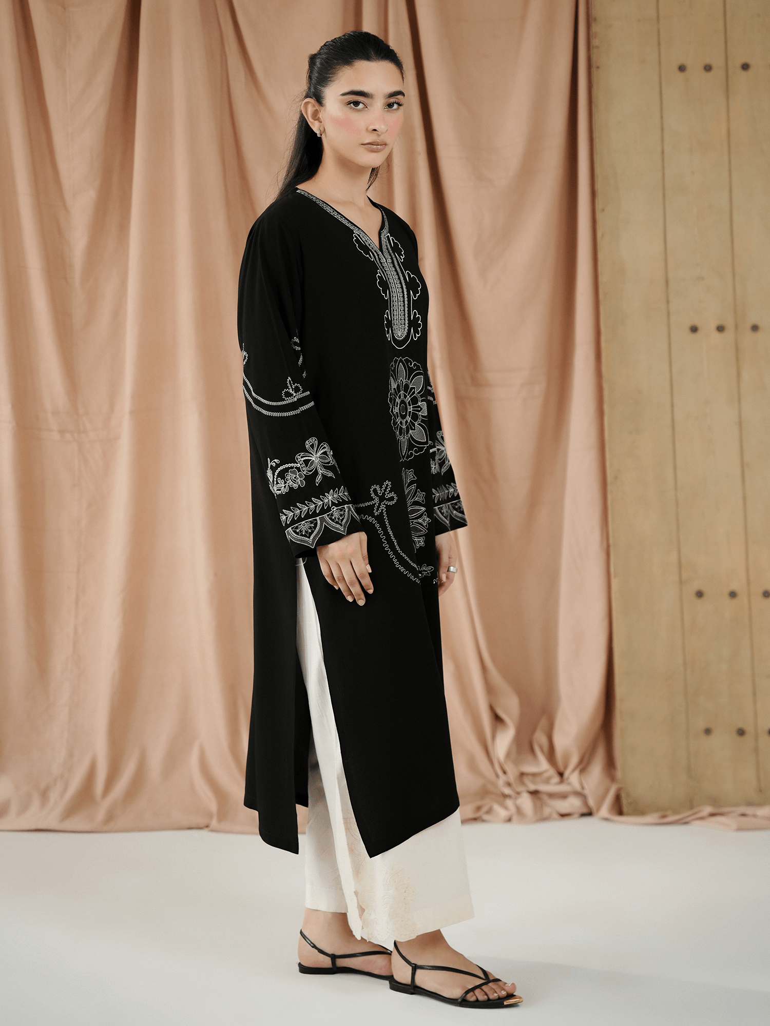 Embroidered Kurta
