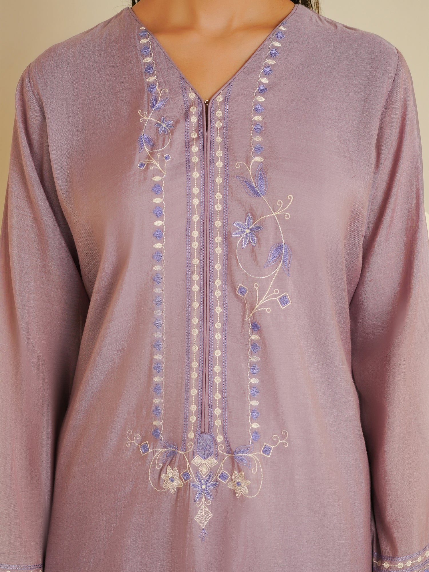 Embroidered Kurta | Mishkaa